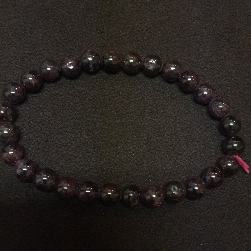 Bracelets - Picture 4 of 6
